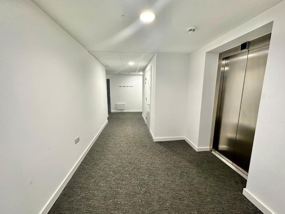 Apartamento Morden 2 Bed - Old Trafford *